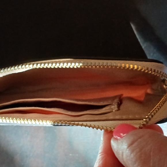 Coach Floral Signature Canvas corner zip Wristlet - Picture 6 of 8